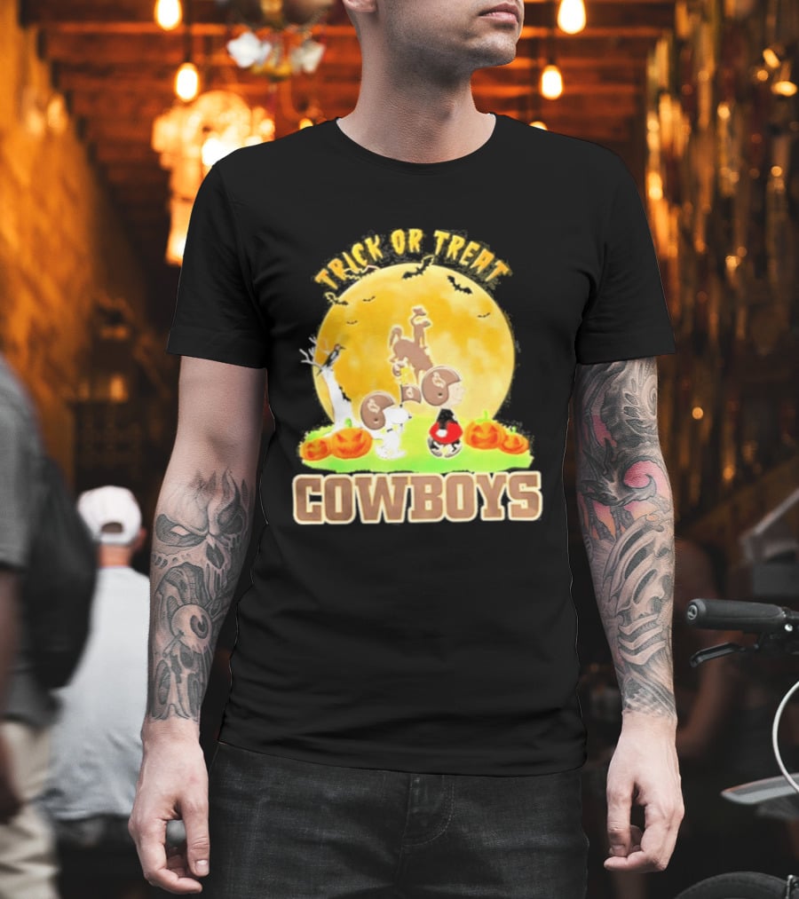 Wyoming Cowboys Peanuts Trick Or Treat Halloween Abbey Road 2026 T-Shirt