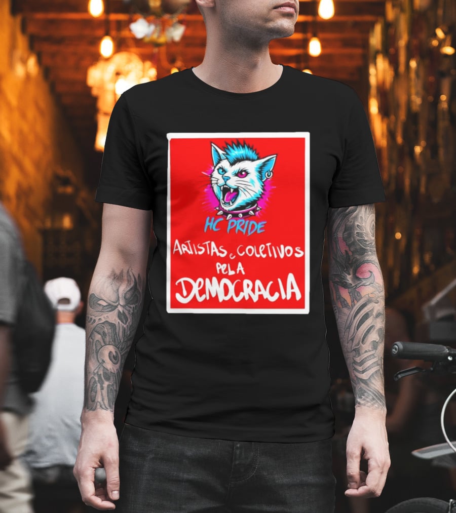 HC Pride Cat Rock Artistas E Coletivos Pela Democracia T-Shirt
