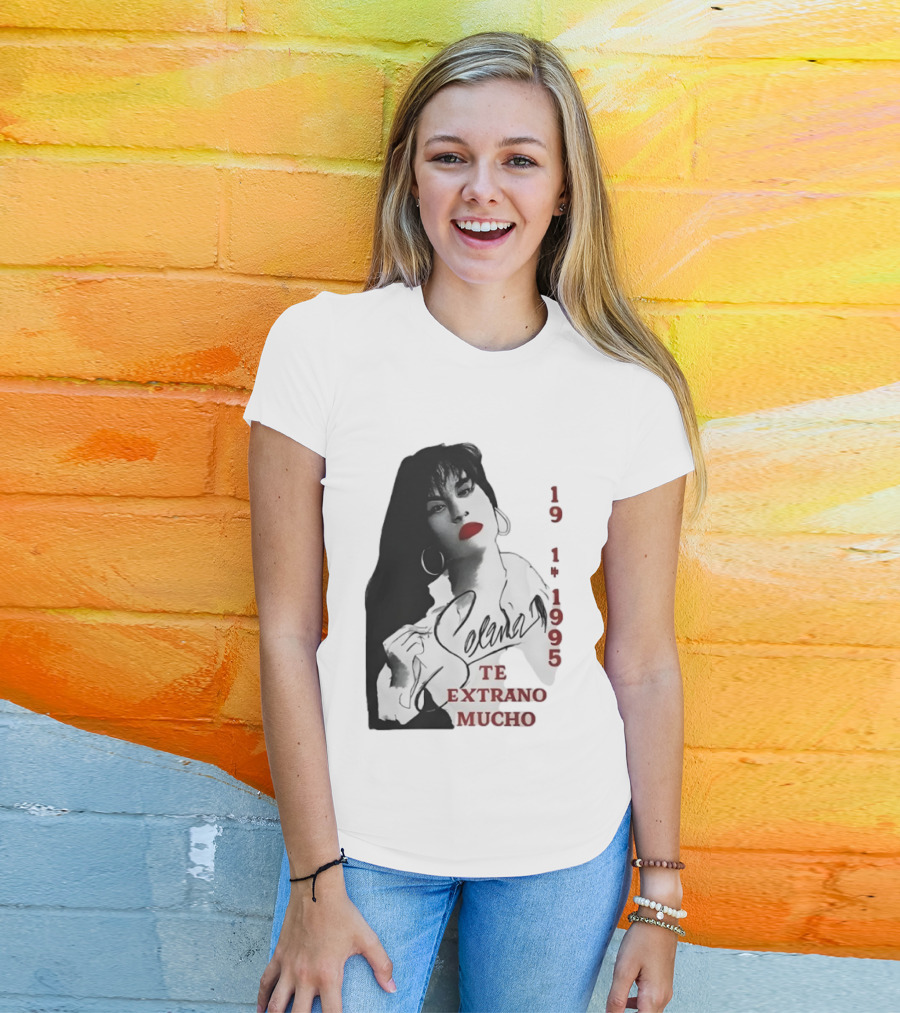 Selena Quintanilla 1971 1995 Te Extraño Mucho Black And White Elegance T-Shirt