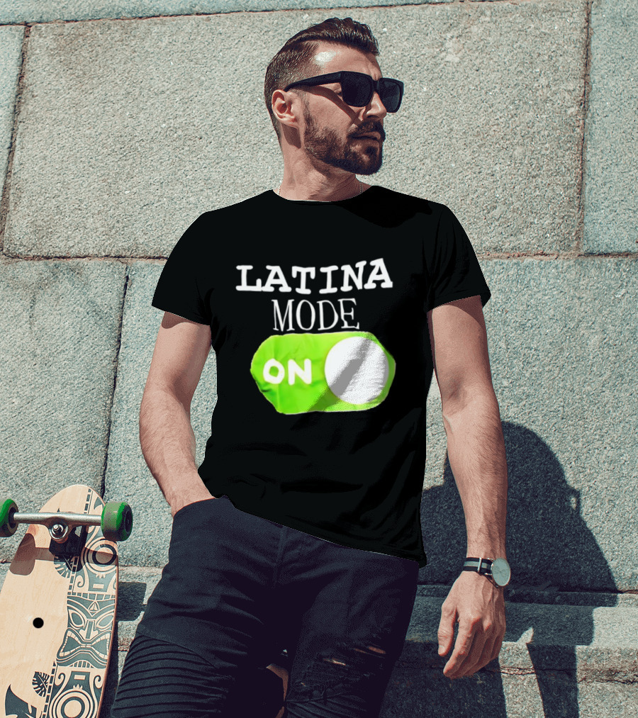 Latina Mode On Switch Green Circle T-Shirt
