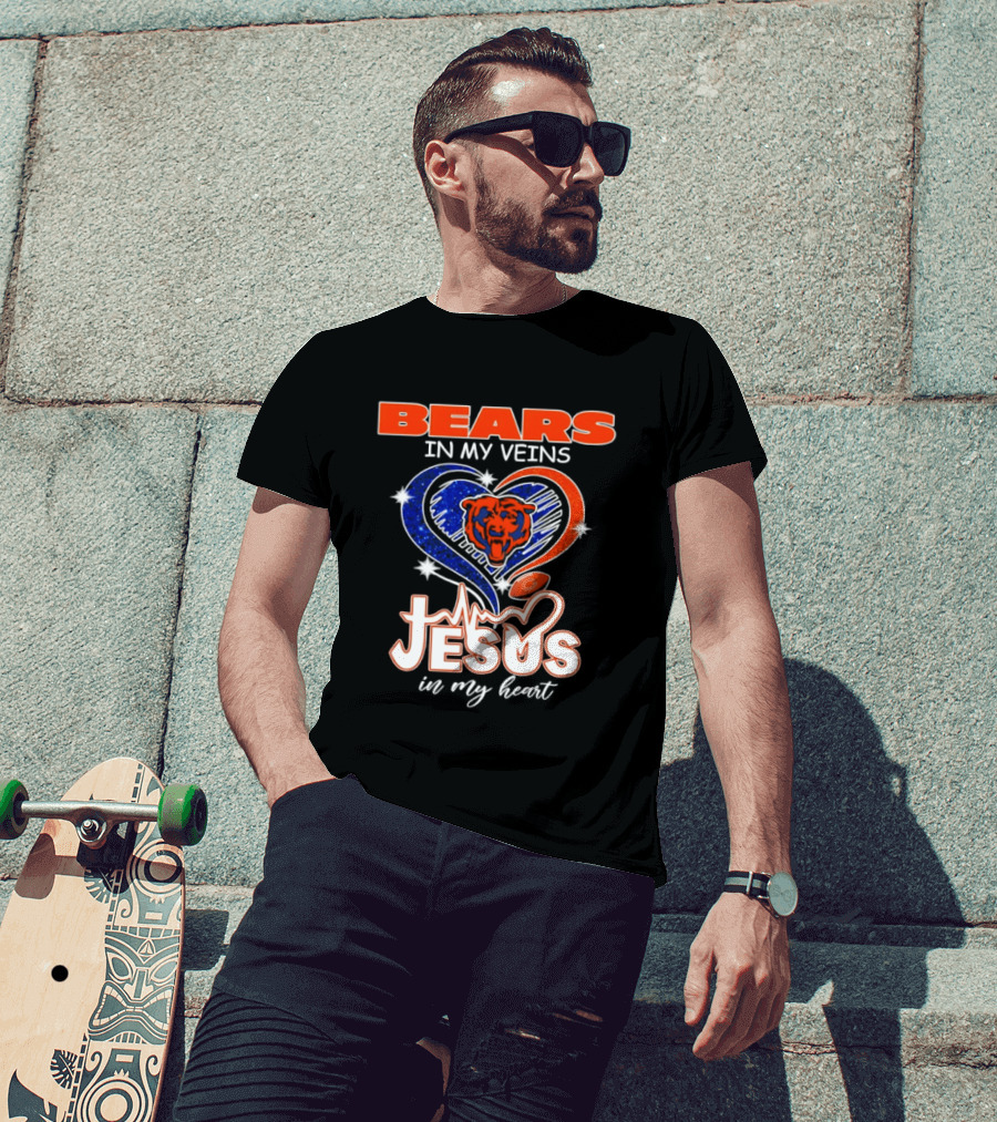 Bears In My Veins Heartbeat Jesus In My Heart T-Shirt