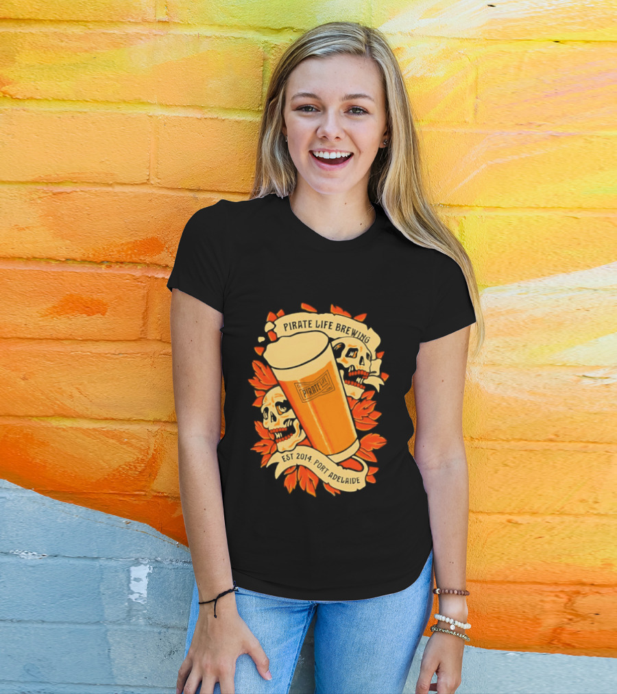 Pirate Life Brewing Est 2014 Port Adelaide Pint Skulls T-Shirt