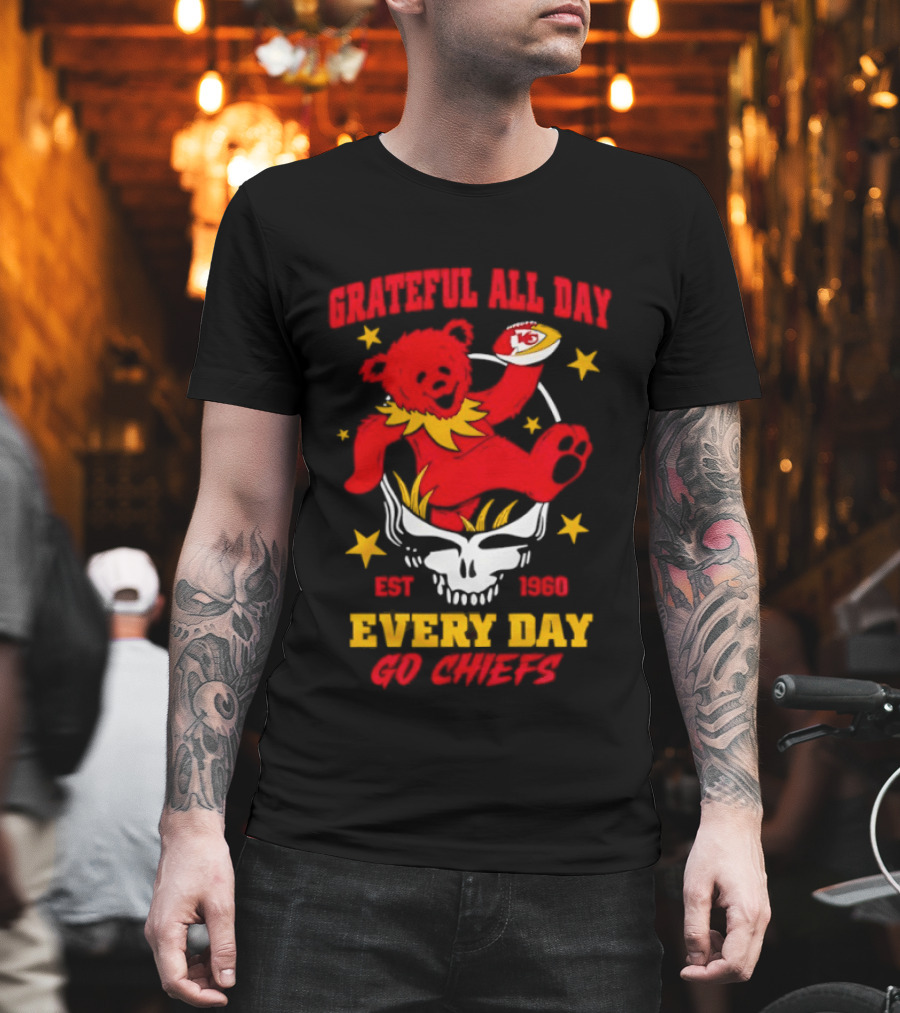 Grateful All Day Every Day Go Chiefs Est 1960 Kansas City Chiefs X Grateful Dead T-Shirt