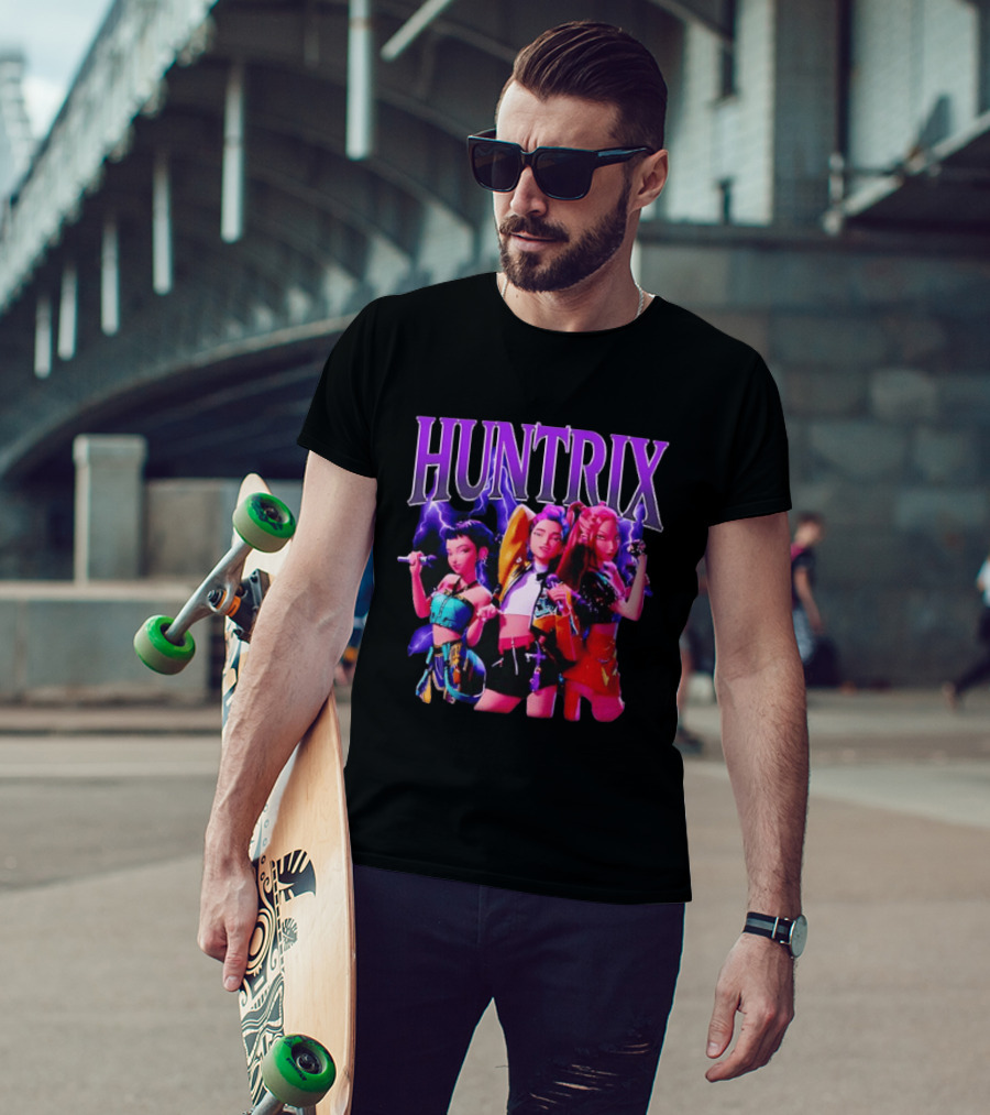 Huntrix Girls Trio Power Pose With Lightning Effect T-Shirt