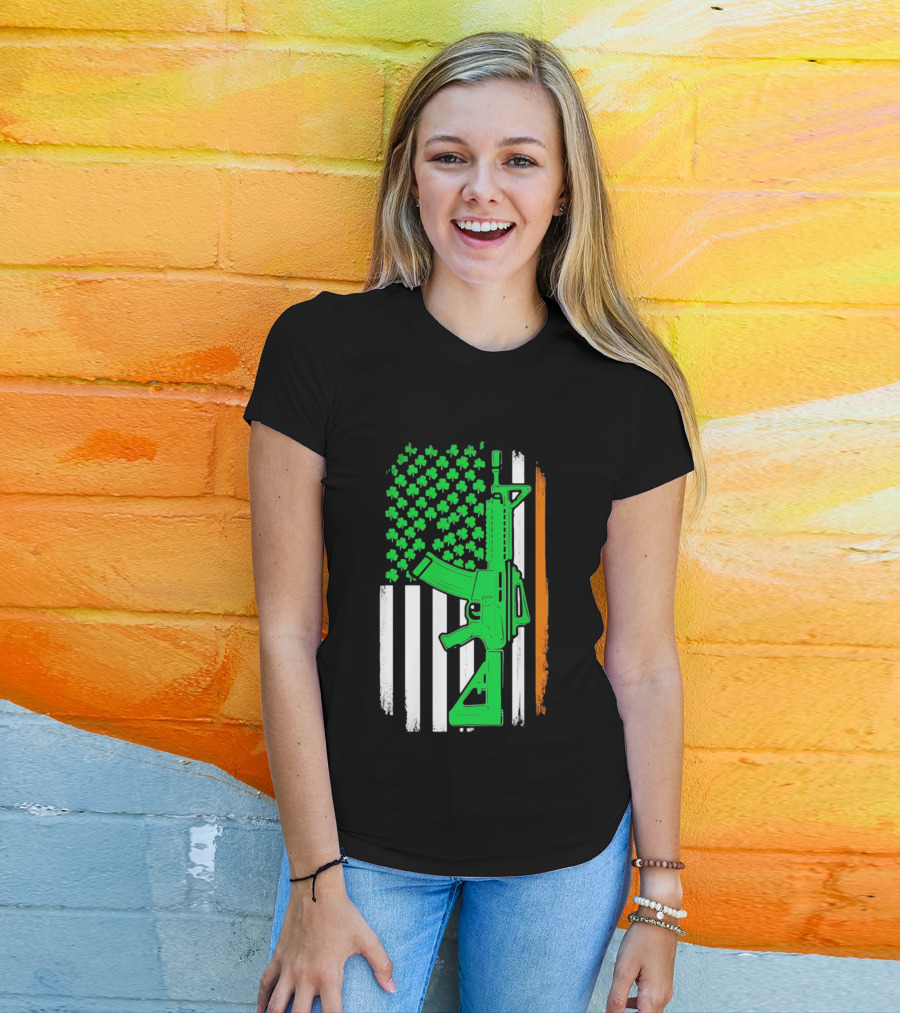 AR15 Shamrock American Irish Flag St Patrick's Day T-Shirt