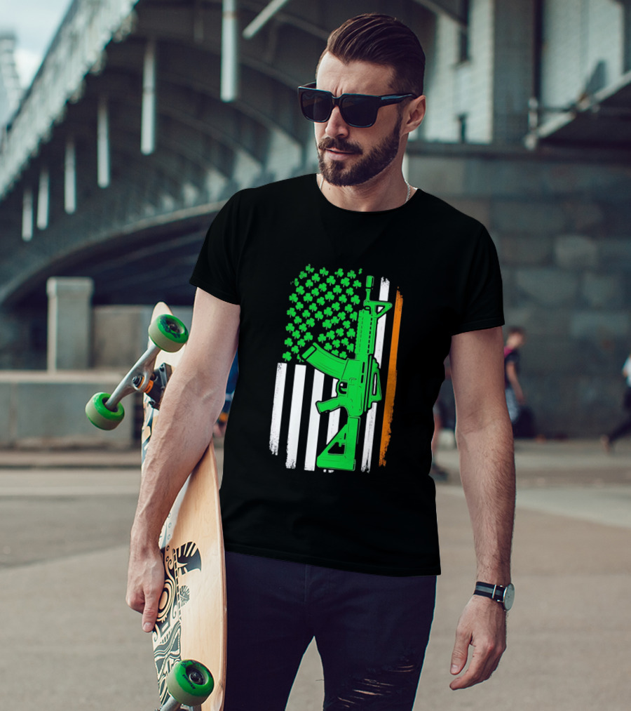 AR15 Shamrock American Irish Flag St Patrick's Day T-Shirt