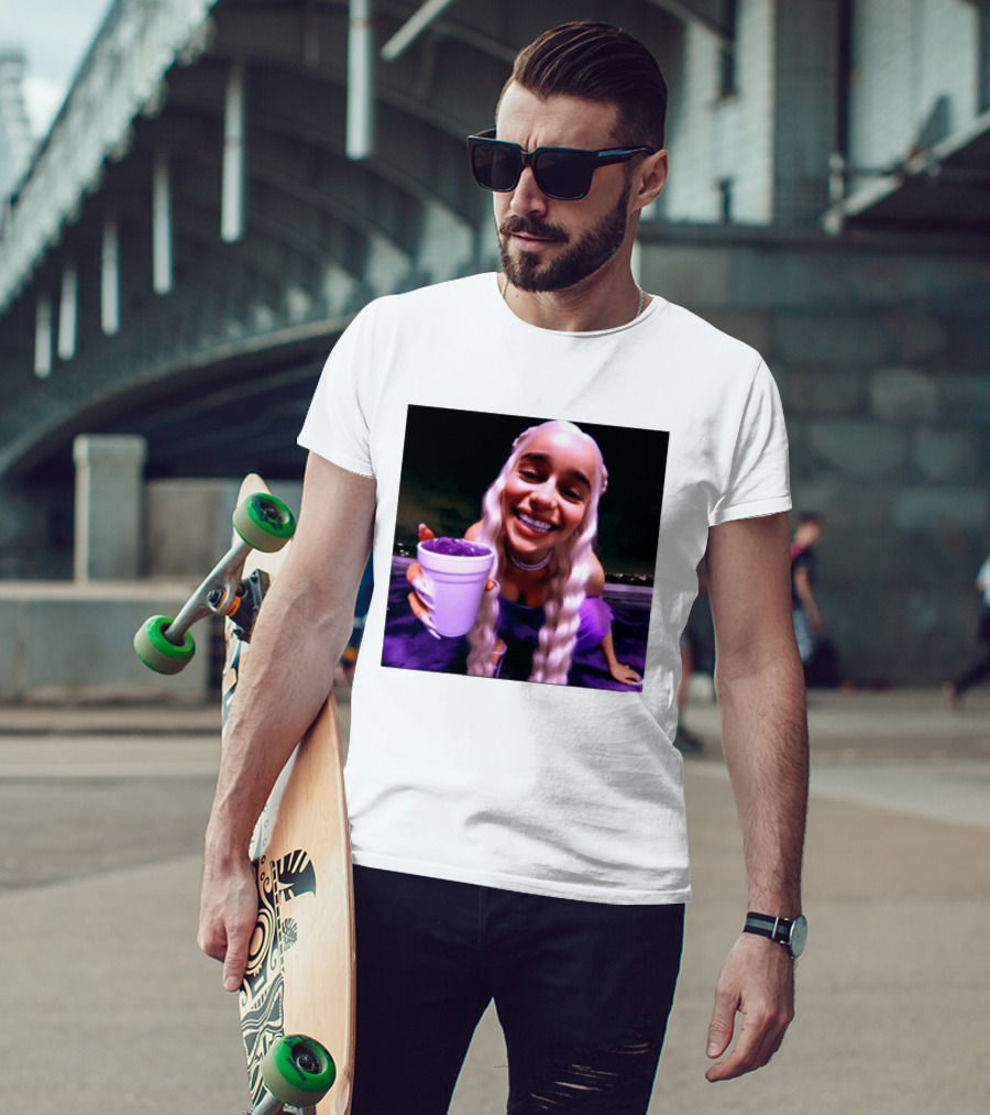 Emilia Clarke Purple Cup Queen Of Dragons Vibrant Smile T-Shirt