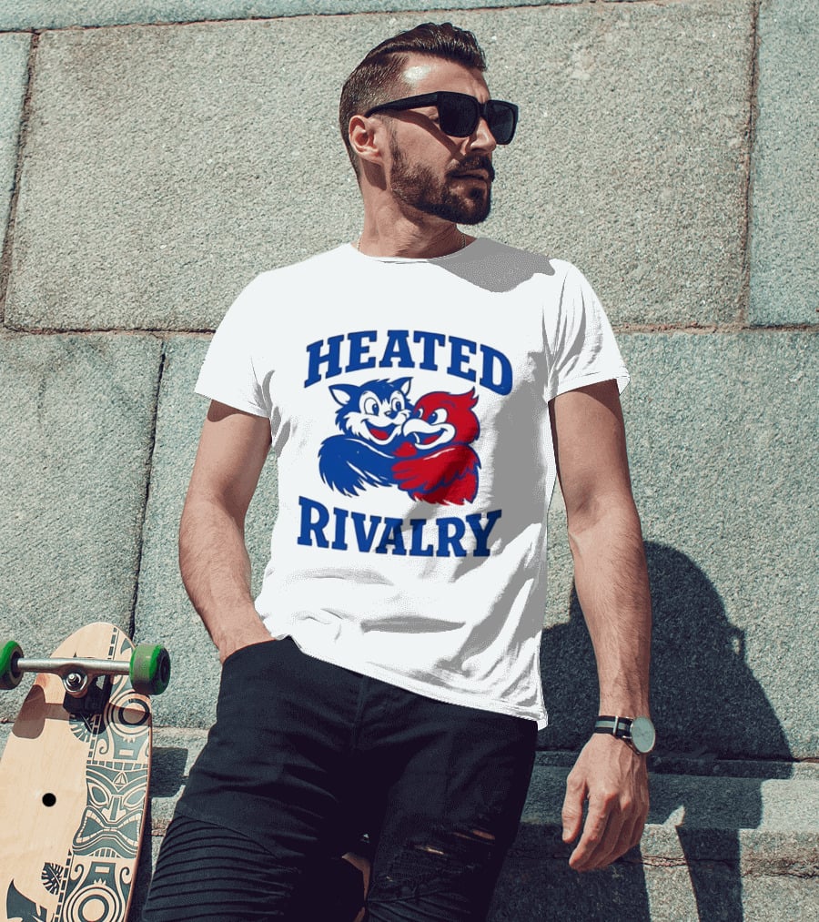 Heated Rivalry Kentucky Wildcats Louisville Cardinals Hugging Cartoon T-Shirt