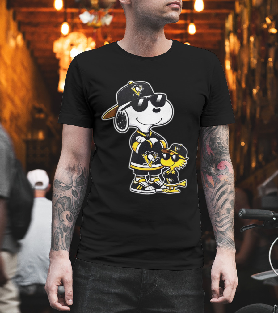 Snoopy Woodstock Pittsburgh Penguins NHL 2026 Sports Fan Collaboration T-Shirt