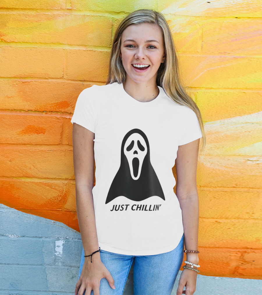 Ghostface Just Chillin Halloween Horror Mask T-Shirt