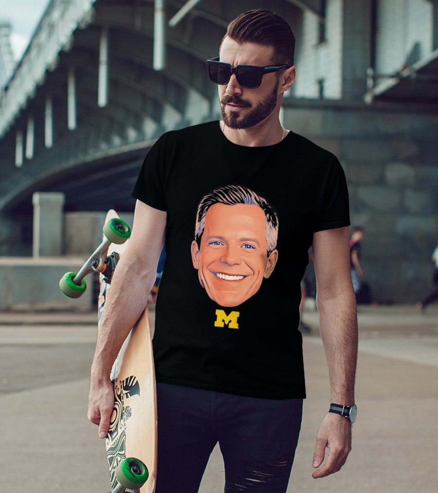 Dusty May Big Face Michigan Wolverines M Yellow T-Shirt