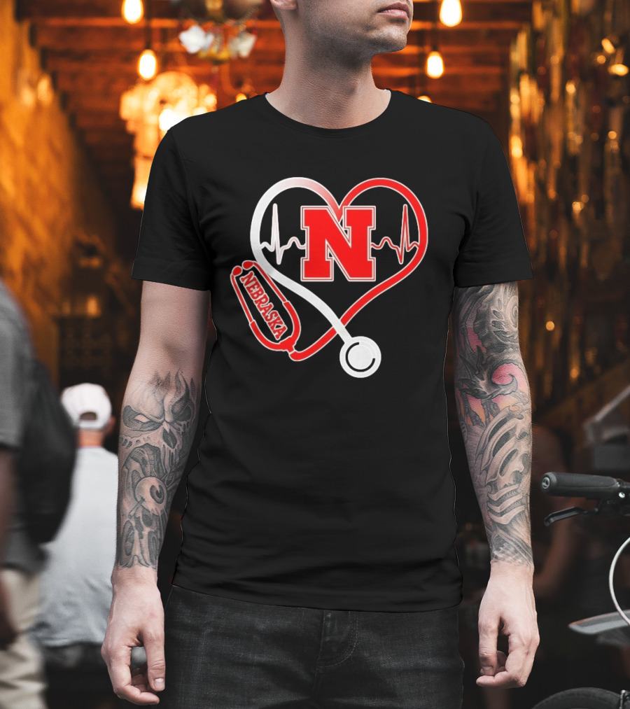 Nebraska Cornhuskers Heartbeat Stethoscope Love Nurse T-Shirt