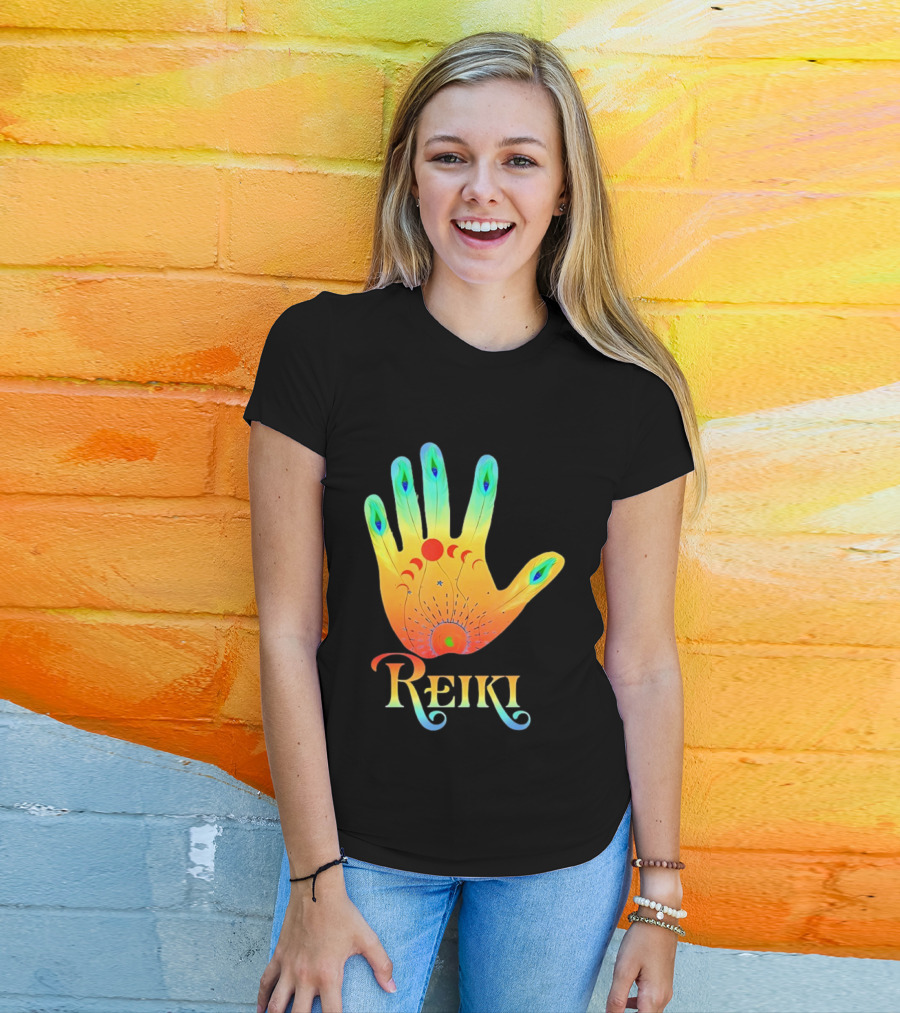 Reiki Practitioner Healer Therapist Master Colorful Hand T-Shirt