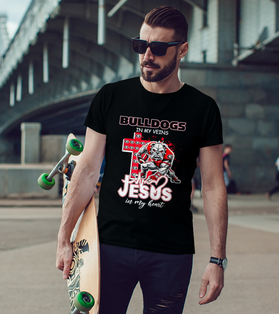 Bulldogs In My Veins Jesus In My Heart Cross Shape T-Shirt