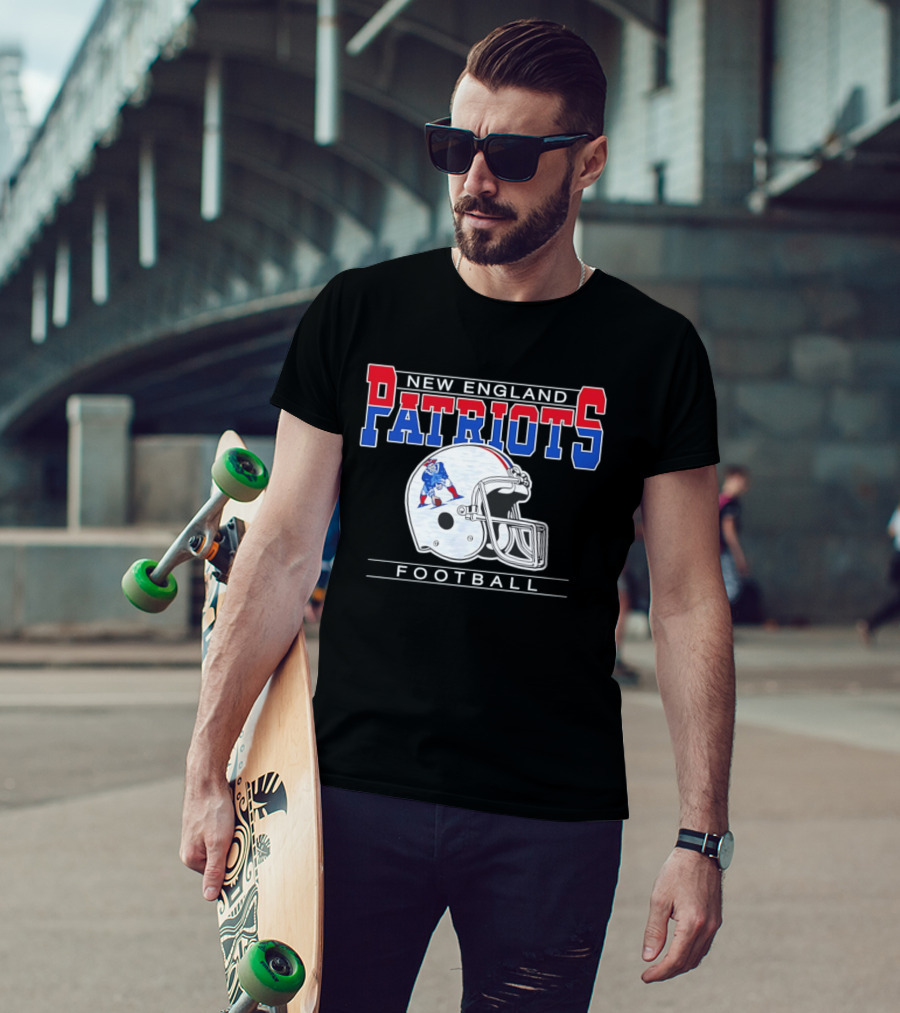 New England Patriots Franklin Helmet Football T-Shirt