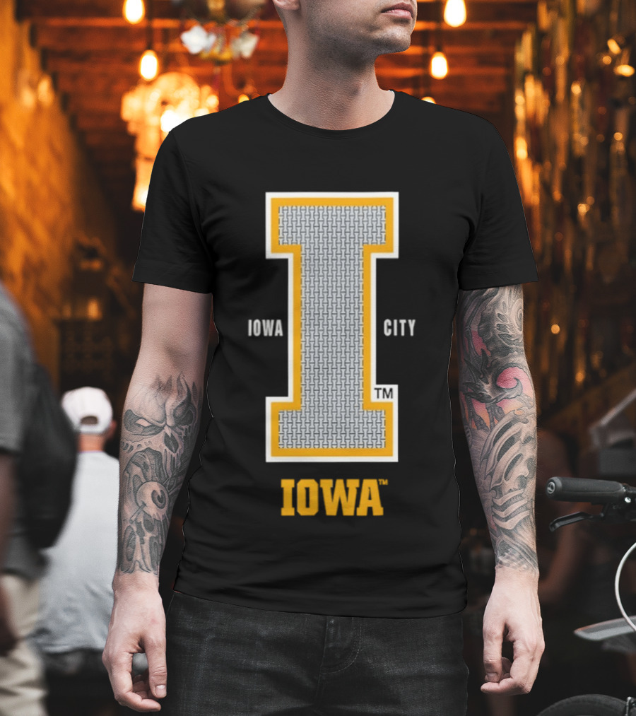 Iowa Hawkeyes Football NCAA Iowa City I T-Shirt