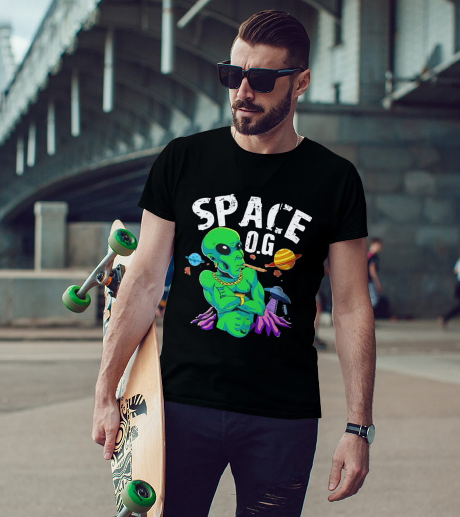 SPACE O.G. Alien Smoking Planets UFO Chain T-Shirt