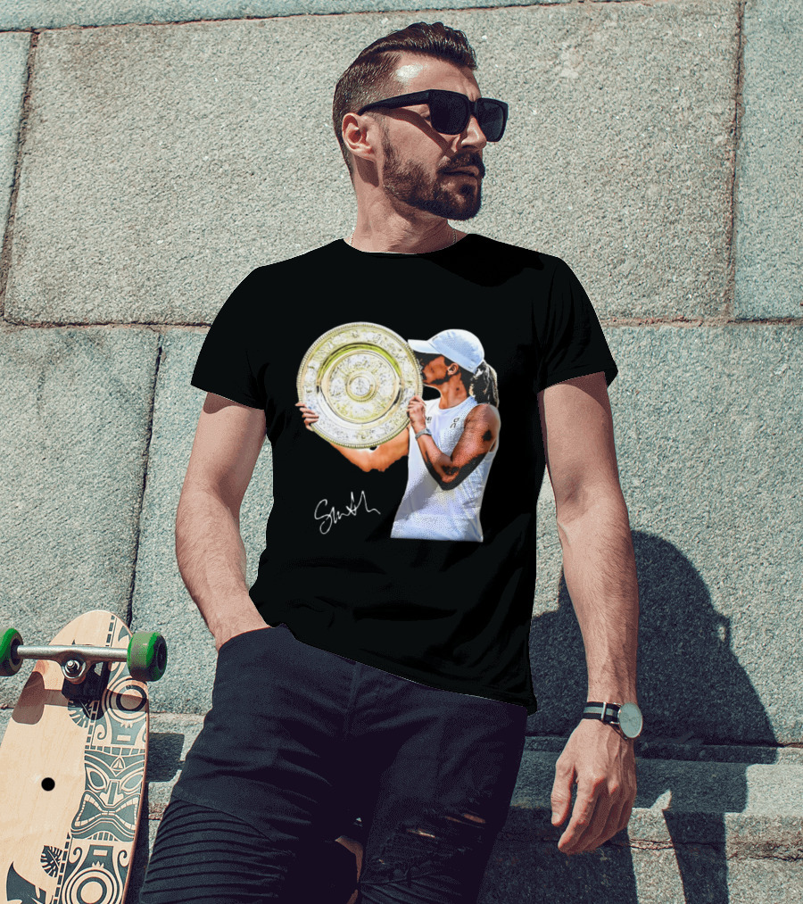 Iga Swiatek Wimbledon Champion Trophy Celebration T-Shirt