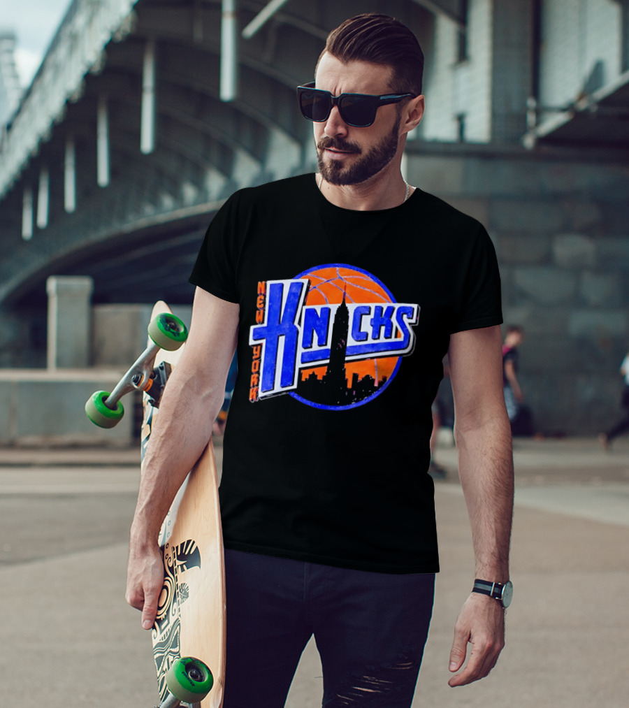 New York Knicks NBA Old School Basketball Skyline 2026 T-Shirt