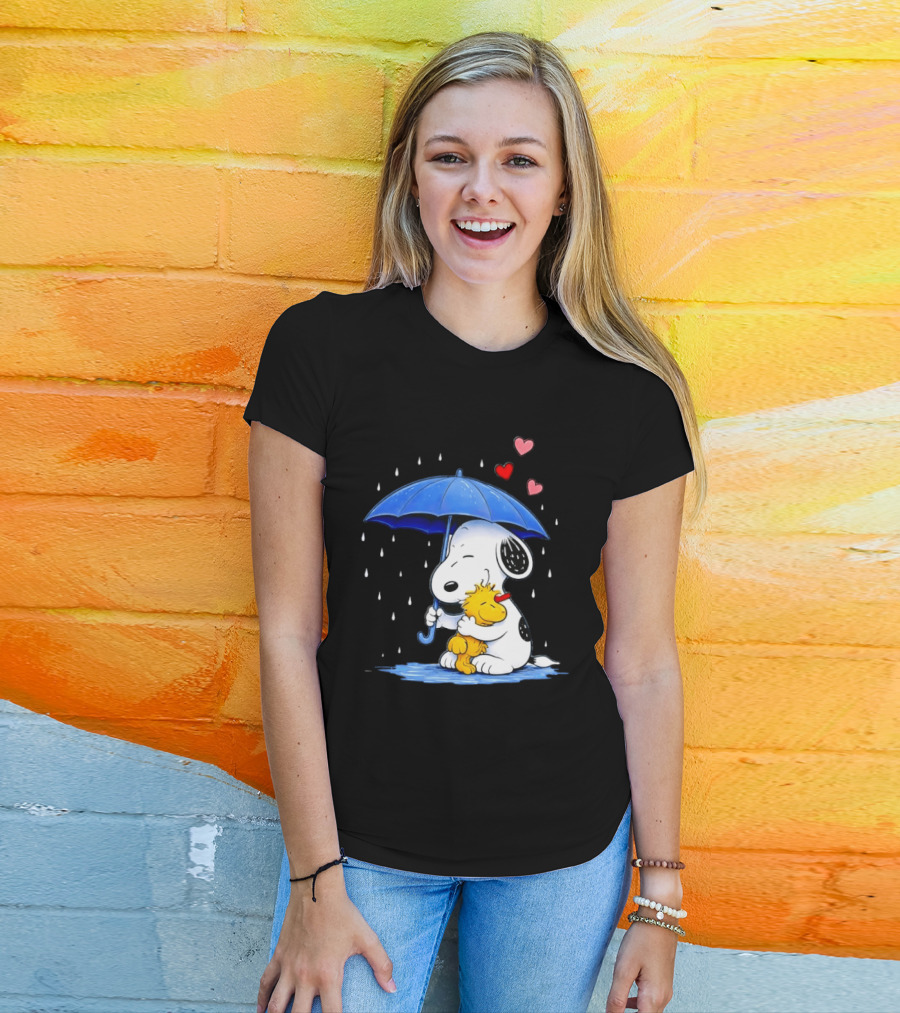 Snoopy Woodstock Umbrella Hearts Rain Hugging T-Shirt