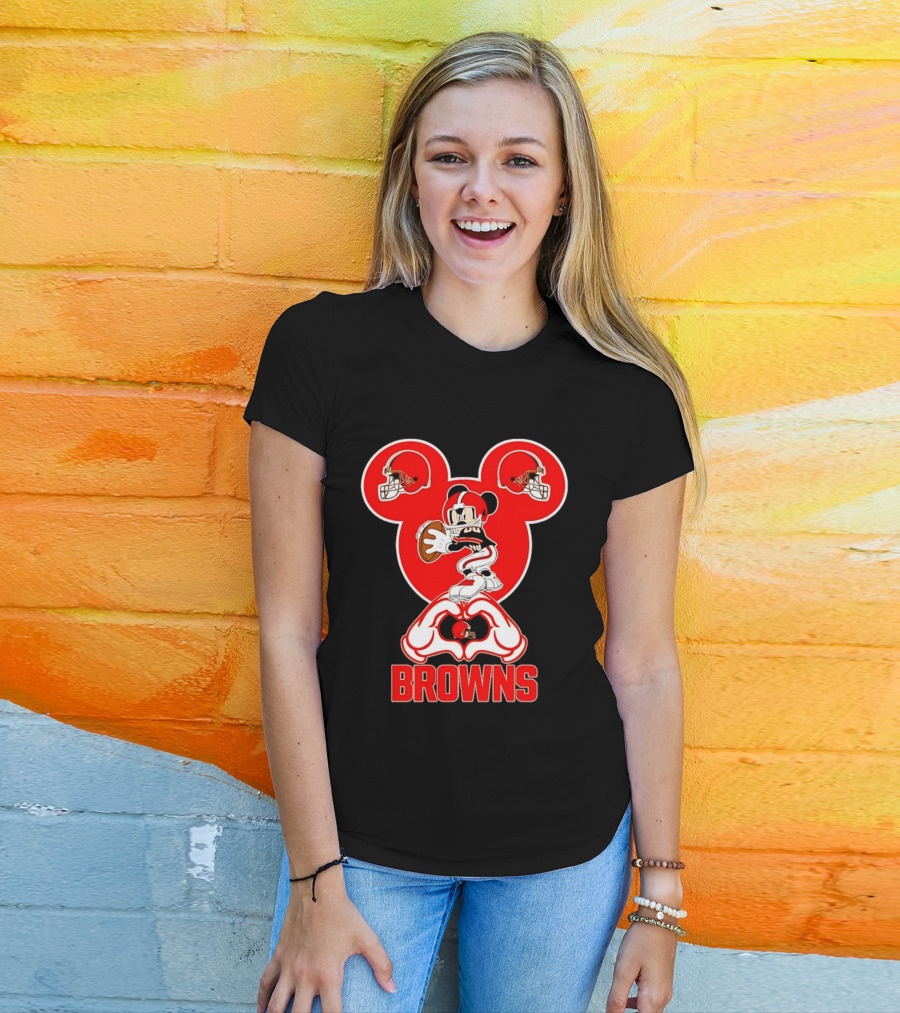 Cleveland Browns Mickey Mouse Football Quarterback Love T-Shirt