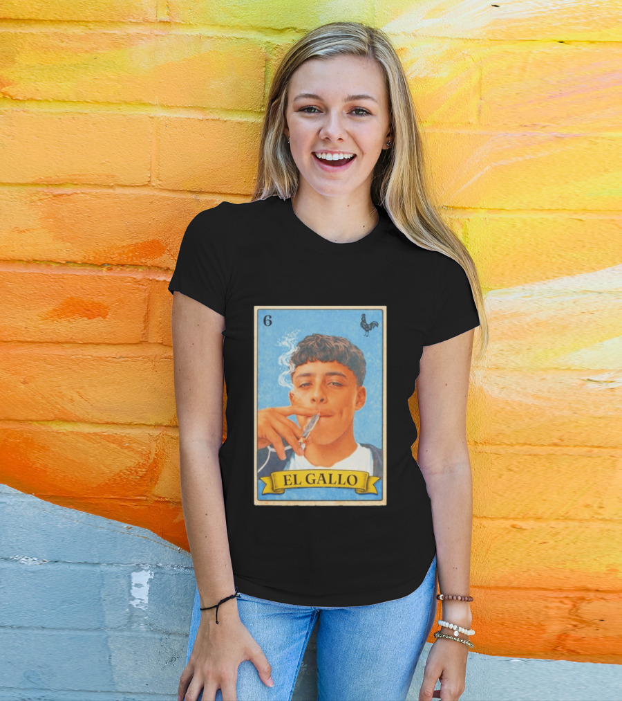 El Gallo Smoking Card 6 Rooster T-Shirt