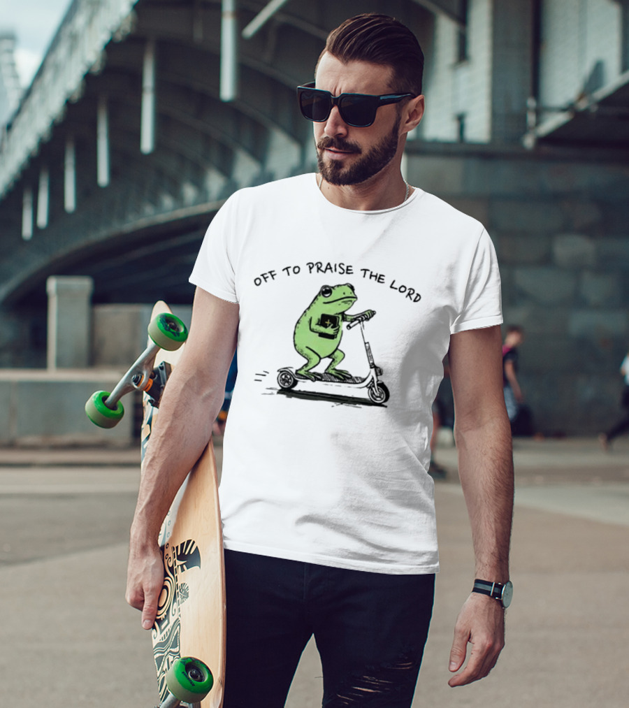 Off To Praise The Lord Frog Bible Study Scooter T-Shirt