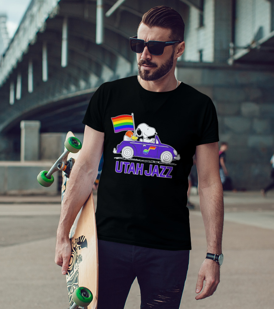 Utah Jazz Snoopy Woodstock Driving Rainbow Flag Car T-Shirt