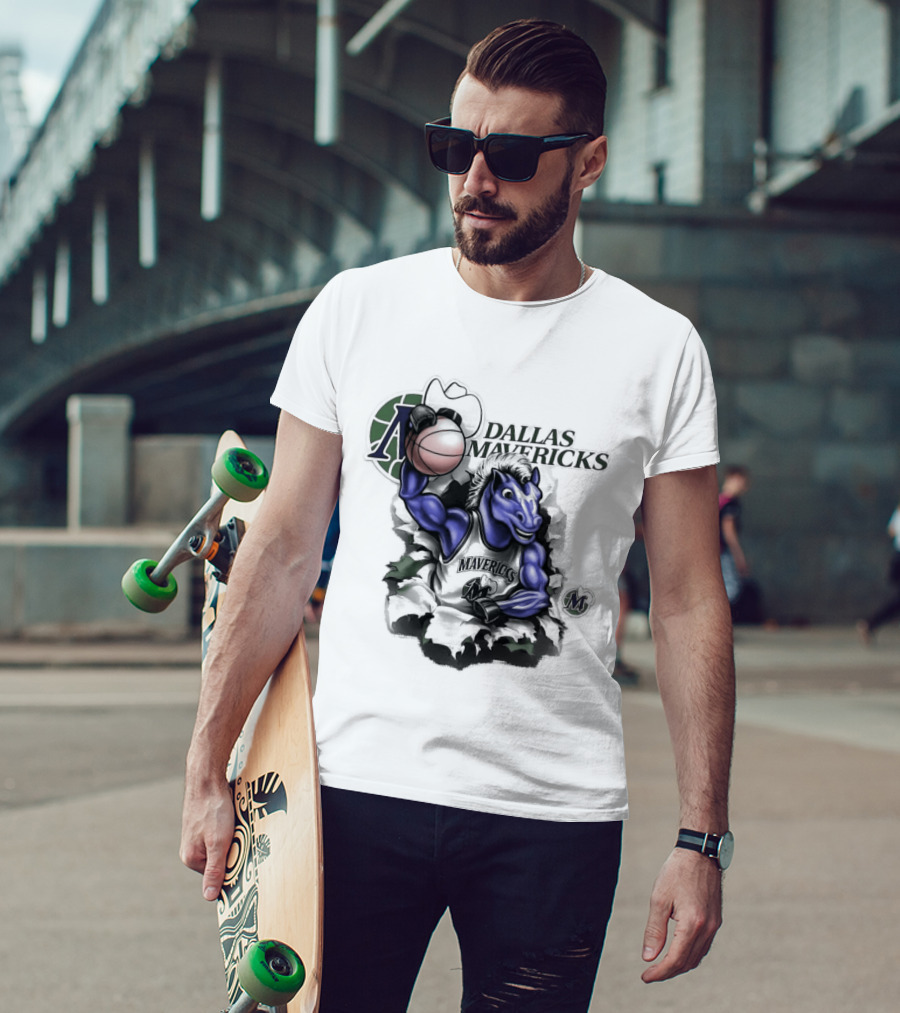 Dallas Mavericks Mitchell & Ness Breakthrough Basketball Horse T-Shirt