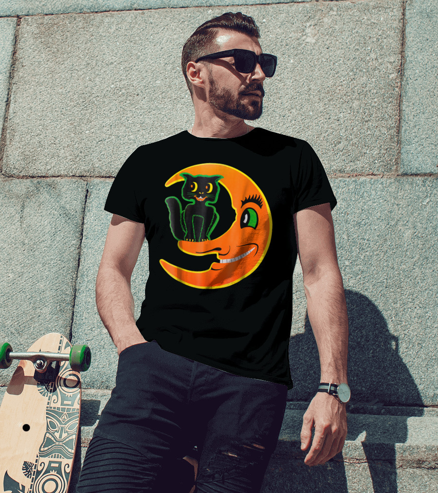 Funny Halloween Cat On Smiling Moon T-Shirt