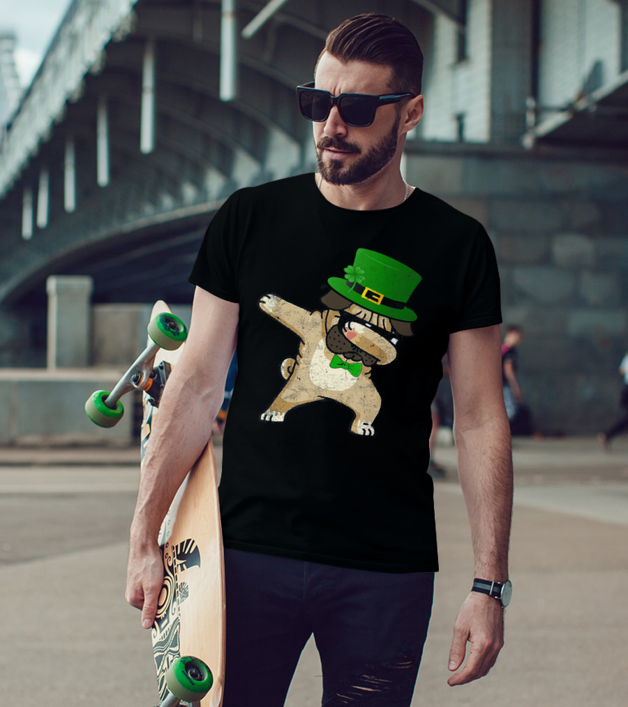 Dabbing Pug With Green Hat For St. Patrick's Day T-Shirt