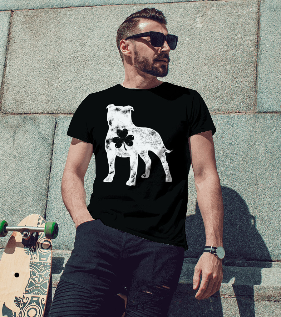 Pit Bull Shamrock St Patricks Day Dog Lover Men T-Shirt