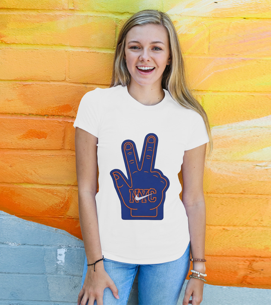 NYC Foam Finger Peace Sign New York Knicks Basketball T-Shirt