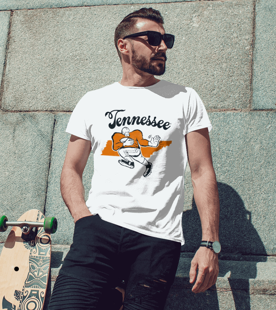 Tennessee Football Map Vintage Style Football Player T-Shirt