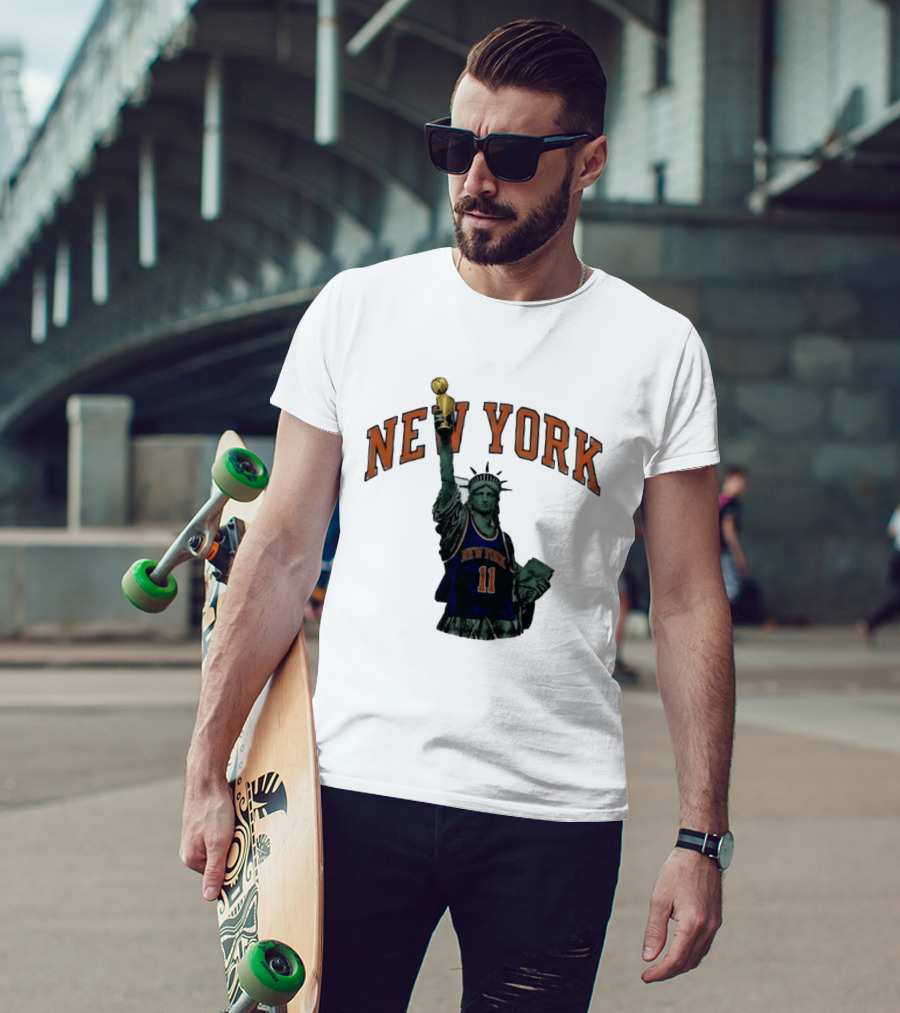 New York Knicks Jalen Brunson Statue Liberty Trophy Meme T-Shirt