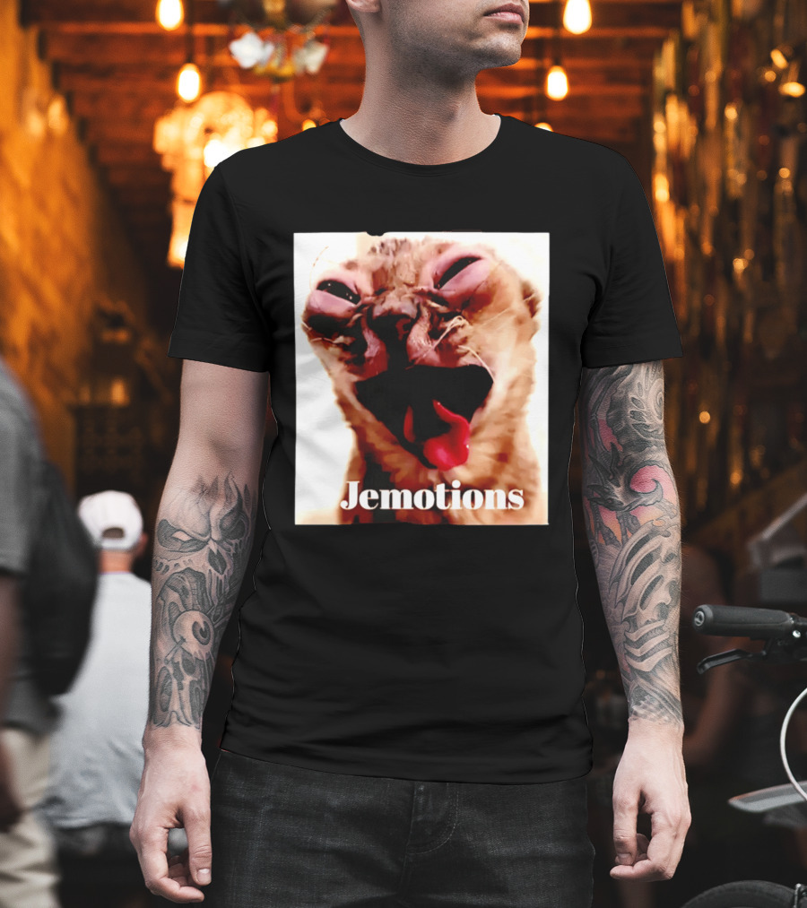 Jemotions Cat Funny Kitten Face Hilarious Expression T-Shirt
