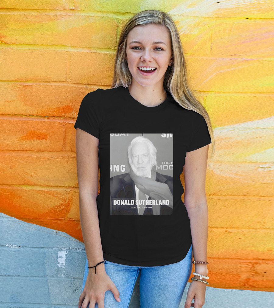 Donald Sutherland 1935 2024 Memorial T-Shirt
