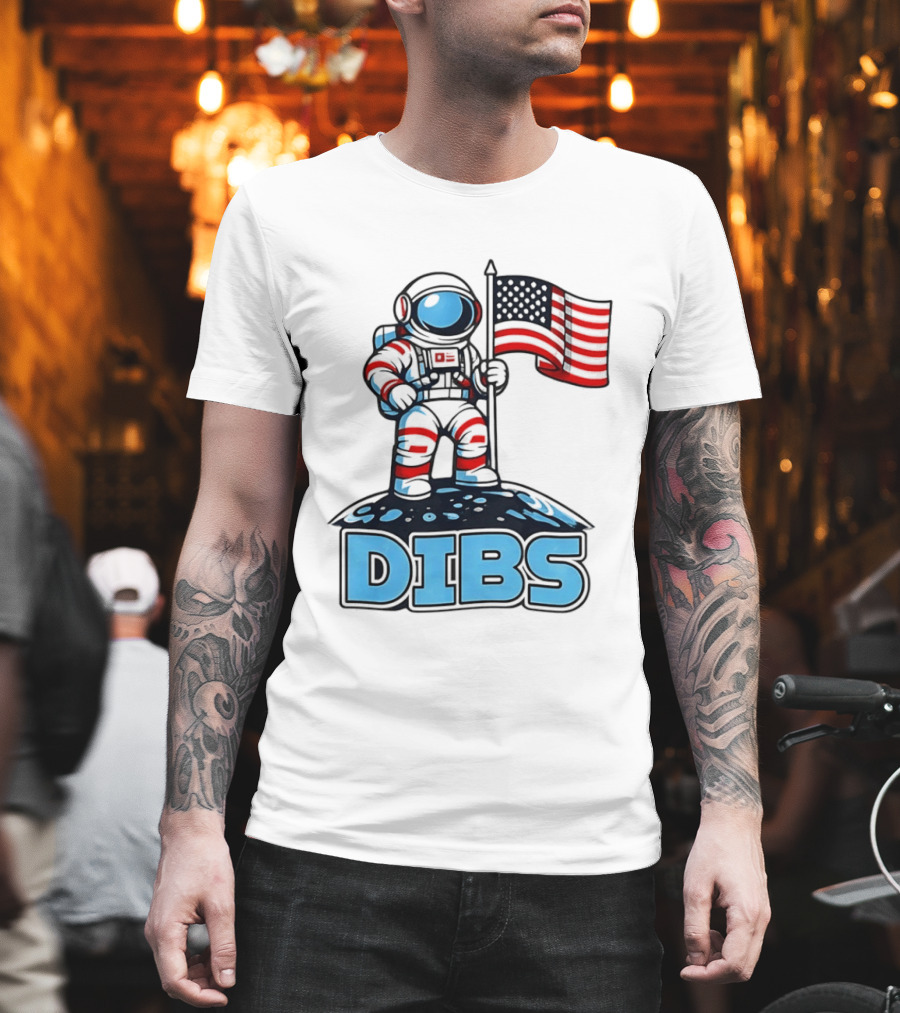 USA Dibs On The Moon Astronaut Space American Flag T-Shirt