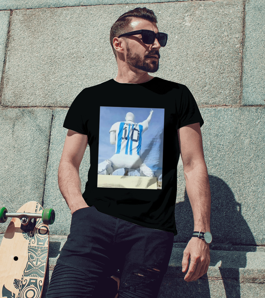 Lionel Messi 10 Argentina Jersey Statue Meme T-Shirt