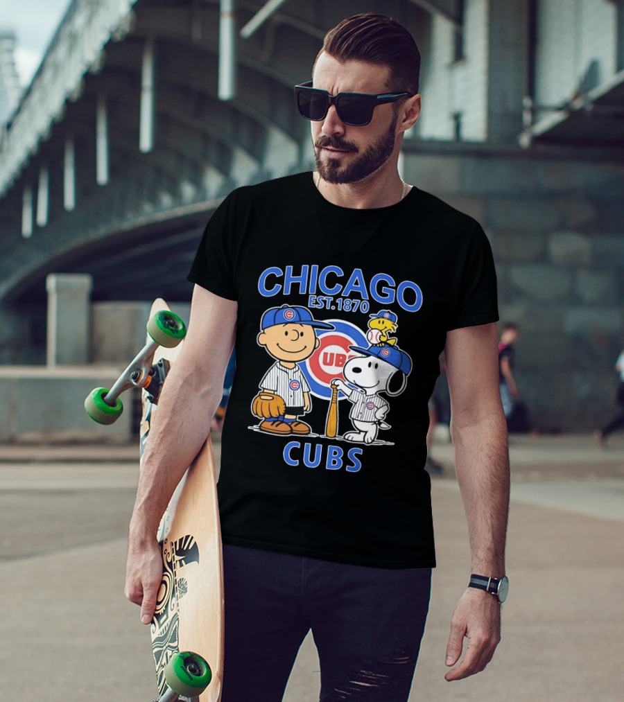 Peanuts Characters Snoopy Woodstock Charlie Brown Chicago Cubs Est 1870 T-Shirt