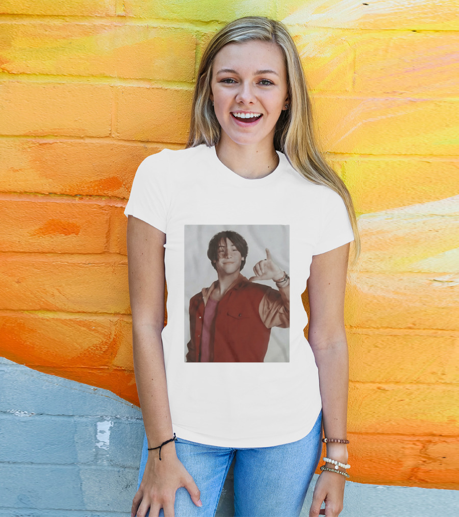 Keanu Reeves Hang Loose 90s Vintage Style Nostalgia Iconic Gesture T-Shirt