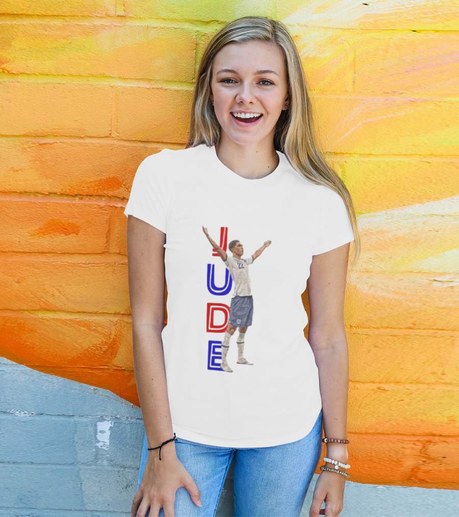 Jude Bellingham No 22 England National Football Team Victory Celebration T-Shirt