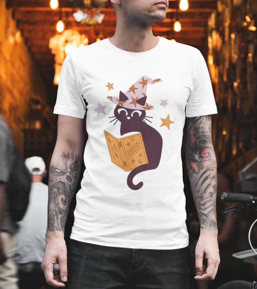 Magic Cat In Witch Hat Reading Spell Book With Stars T-Shirt