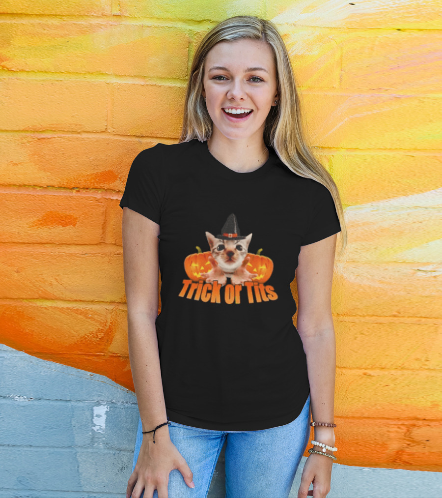 Trick Or Tits Halloween Cat Witch Pumpkin Hat T-Shirt