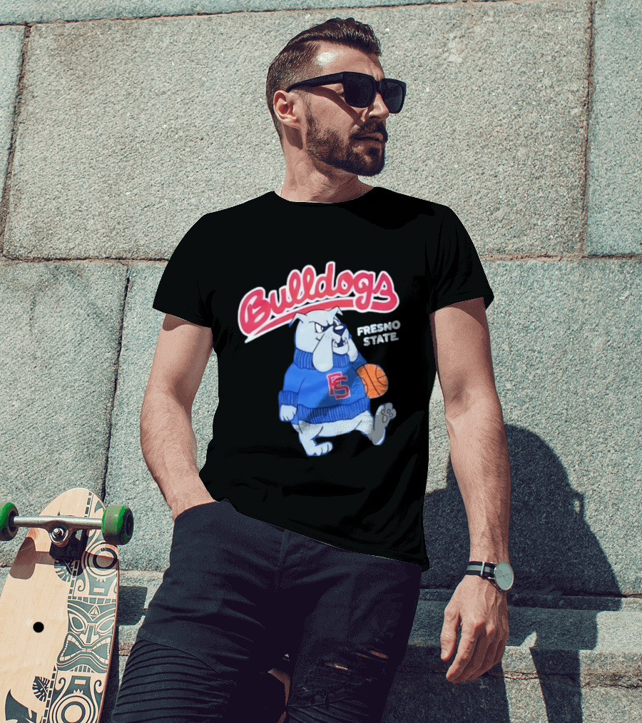 Fresno State Bulldogs Mascot With Basketball And Sweater T-Shirt