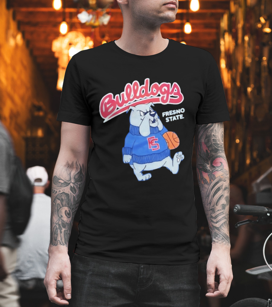 Fresno State Bulldogs Mascot With Basketball And Sweater T-Shirt