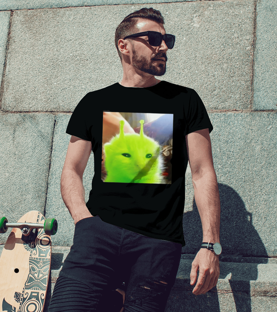 Gleep Alien Kitty Green Cat Antennae Fluffy Feline Fantasy T-Shirt