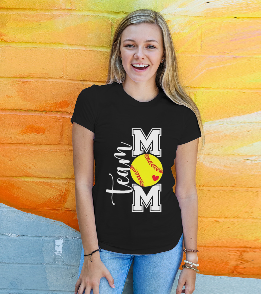 Team Mom Softball Yellow Heart Ball T-Shirt