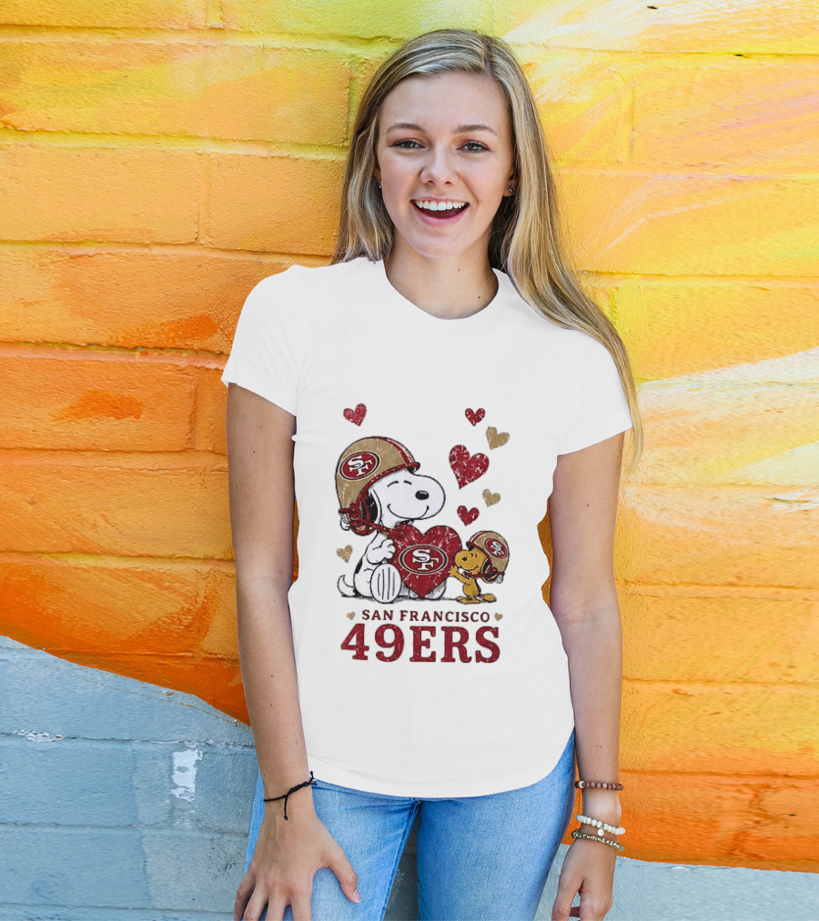 San Francisco 49ers Peanuts Snoopy Love Hearts T-Shirt