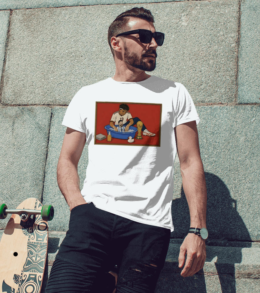 Yamal 19 Bathing Messi In Bathtub With World Cup Trophy T-Shirt